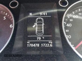 2013 Volkswagen CC Sport z VIN WVWAP7AN7DE545141, wystawiony jako IAAI lot #42325238 z przebiegiem 170 478 mil mil oraz . Historia ofert i sprzedaży dostępna na DreamBid. Obrazek 16.