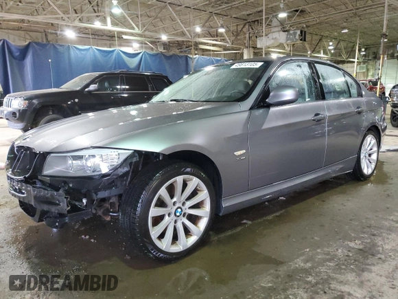 2011 BMW 3 Series 328i xDrive with VIN WBAPK7C5XBF196213, listed as a Copart auction lot 49813105 with 220,244 mi miles and Clean Title. Bid and sale history available at carsss.com. Image 1.