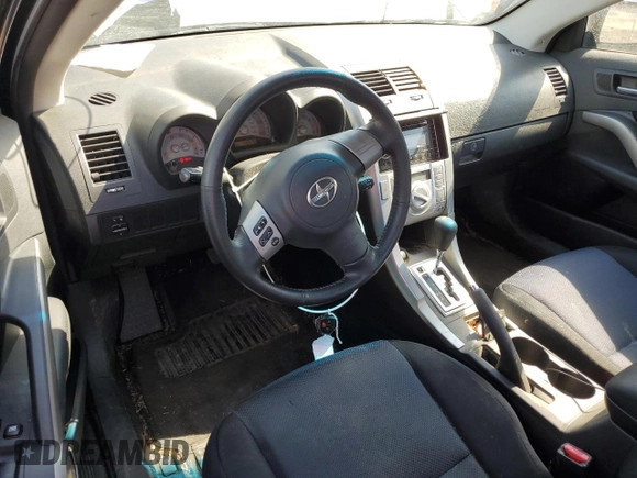 2009 Scion tC z VIN JTKDE167090278867, wystawiony jako Copart lot #47040775 z przebiegiem 148 976 mil mil oraz Szkoda całkowita • Salvage title. Historia ofert i sprzedaży dostępna na DreamBid. Obrazek 8.