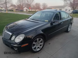 2008 Mercedes-Benz E 350 Luxury z VIN WDBUF87X48B185461, wystawiony jako Copart lot #56986505 z przebiegiem 163 675 mil mil oraz Czysty tytuł • Clean title. Historia ofert i sprzedaży dostępna na DreamBid. Obrazek 2.