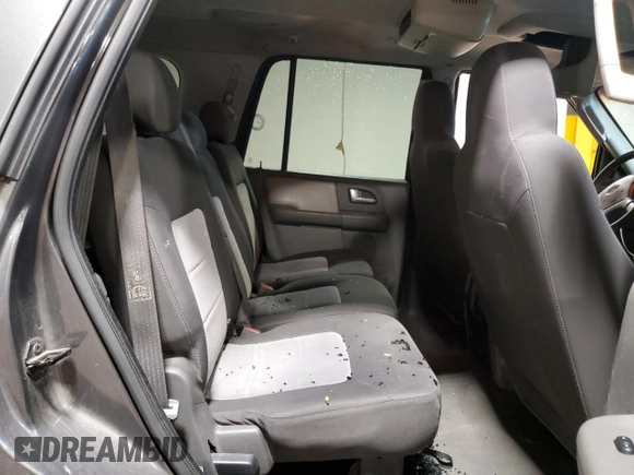 2004 Ford Expedition XLT z VIN 1FMFU16W04LA70081, wystawiony jako Copart lot #55637635 z przebiegiem 268 539 mil mil oraz Szkody całkowita. Historia ofert i sprzedaży dostępna na DreamBid. Obrazek 11.