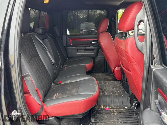 2016 Ram 1500 Rebel z VIN 1C6RR7YT2GS171455, wystawiony jako Copart lot #54708635 z przebiegiem 150 421 mil mil oraz Tytuł czysty. Historia ofert i sprzedaży dostępna na DreamBid. Obrazek 6.