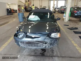 2002 Chrysler Sebring Limited with VIN 1C3EL65R92N272242, listed as a IAAI auction lot 41164755 with 52,086 mi miles. Bid and sale history available at carsss.com. Image 12.