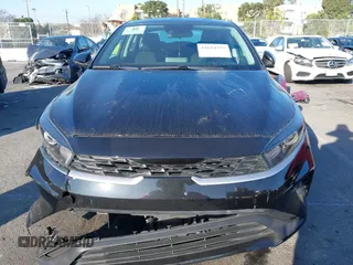 2022 Kia Forte LXS with VIN 3KPF24ADXNE463355, listed as a IAAI auction lot 41614375 with 18,792 mi miles. Bid and sale history available at carsss.com. Image 12.