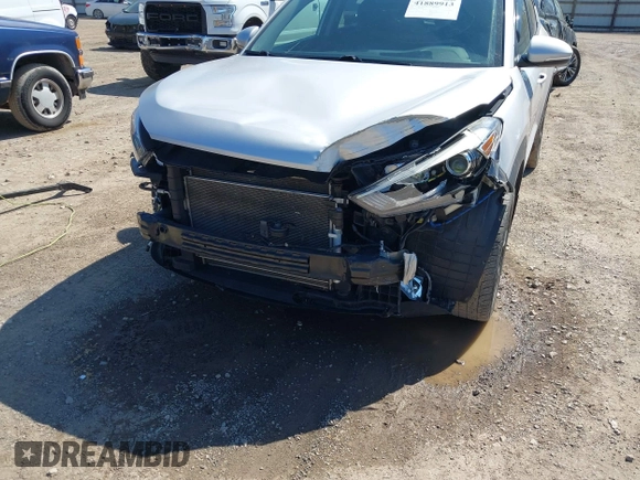 2018 Hyundai Tucson Sport with VIN KM8J33AL1JU817635, listed as a IAAI auction lot 41889913 with 78,255 mi miles. Bid and sale history available at carsss.com. Image 6.