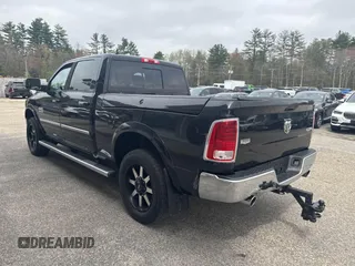 2016 Ram 1500 Laramie z VIN 1C6RR7VM9GS143262, wystawiony jako IAAI lot #42191213 z przebiegiem 159 920 mil mil oraz . Historia ofert i sprzedaży dostępna na DreamBid. Obrazek 3.