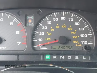 2002 Toyota 4Runner SR5 z VIN JT3HN86R620364911, wystawiony jako IAAI lot #42248576 z przebiegiem 240 758 mil mil oraz . Historia ofert i sprzedaży dostępna na DreamBid. Obrazek 7.