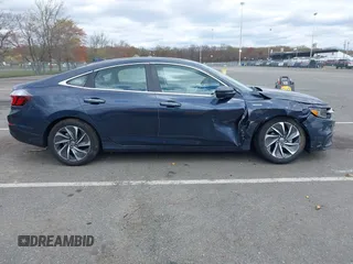 2022 Honda Insight Touring with VIN 19XZE4F90NE007552, listed as a IAAI auction lot 42038471 with 7,904 mi miles and . Bid and sale history available at carsss.com. Image 13.