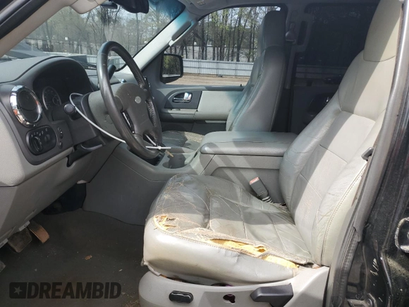 2005 Ford Expedition Special Service with VIN 1FMPU15505LA18951, listed as a Copart auction lot 50933965 with 224,657 mi miles and Salvage Title. Bid and sale history available at carsss.com. Image 7.