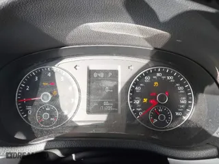 2015 Volkswagen Passat 1.8T S with VIN 1VWAT7A31FC050357, listed as a IAAI auction lot 41487346 with 171,205 mi miles. Bid and sale history available at carsss.com. Image 7.