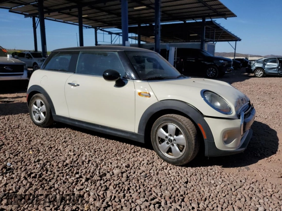 2015 MINI Hardtop with VIN WMWXM5C58FT937139, listed as a Copart auction lot 50936225 with 44,826 mi miles and Salvage Title. Bid and sale history available at DreamBid. Image 4.