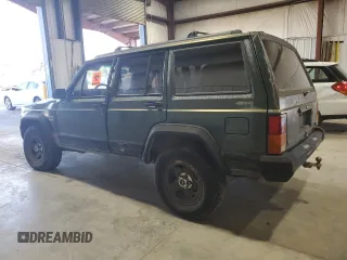 1996 Jeep Cherokee Sport with VIN 1J4FJ68S8TL282160, listed as a Copart auction lot 70670014 with 217,003 mi miles and Clean Title. Bid and sale history available at carsss.com. Image 2.