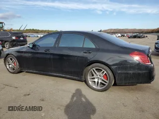 2017 Mercedes-Benz S 550 z VIN WDDUG8FB7HA324174, wystawiony jako Copart lot #79862674 z przebiegiem 157 624 mil mil oraz Nie do naprawy • Non repairable. Historia ofert i sprzedaży dostępna na DreamBid. Obrazek 2.