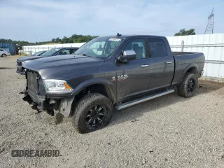 2015 Ram 2500 Laramie z VIN 3C6UR5FL1FG651509, wystawiony jako Copart lot #53756475 z przebiegiem 117 869 mil mil oraz Szkoda całkowita • Salvage title. Historia ofert i sprzedaży dostępna na DreamBid. Obrazek 1.