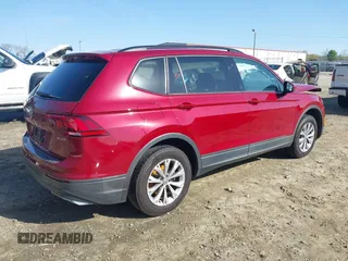 2019 Volkswagen Tiguan S с VIN 3VV0B7AX6KM095423, выставлен на аукционе IAAI как лот 41933684 с пробегом 82 615 миль миль и . История ставок и продаж доступна на DreamBid. Изображение 4.