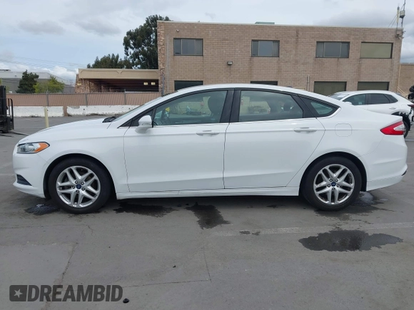 2016 Ford Fusion SE with VIN 3FA6P0H75GR118195, listed as a IAAI auction lot 41956743 with 175,544 mi miles. Bid and sale history available at carsss.com. Image 14.