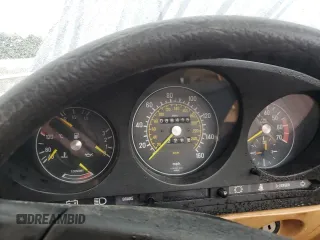 1984 Mercedes-Benz 380 with VIN WDBBA45A9EA011044, listed as a Copart auction lot 74674534 with 88,415 mi miles and Non Repairable. Bid and sale history available at carsss.com. Image 9.