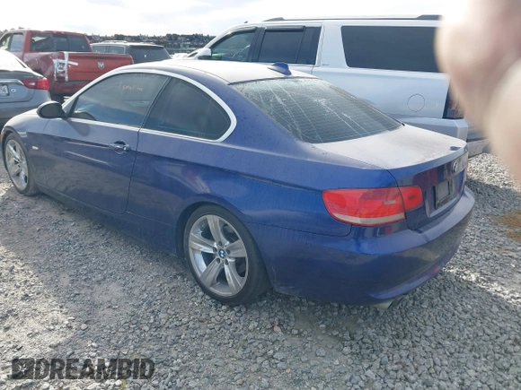 2008 BMW 3 Series 328i with VIN WBAWB33568P131818, listed as a IAAI auction lot 41661409 with 225,128 mi miles. Bid and sale history available at carsss.com. Image 3.