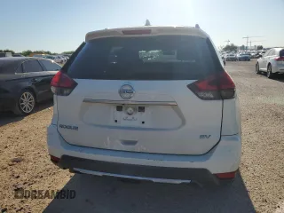 2017 Nissan Rogue S z VIN KNMAT2MT9HP593615, wystawiony jako Copart lot #56501765 z przebiegiem 187 438 mil mil oraz Szkoda całkowita • Salvage title. Historia ofert i sprzedaży dostępna na DreamBid. Obrazek 6.