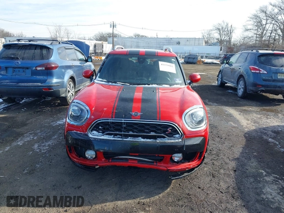 2019 MINI Countryman Cooper S with VIN WMZYT5C57K3E69637, listed as a IAAI auction lot 41379982 with 100,891 mi miles. Bid and sale history available at carsss.com. Image 6.