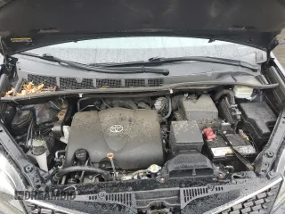2018 Toyota Sienna SE with VIN 5TDXZ3DC3JS965024, listed as a Copart auction lot 51798835 with 51,267 mi miles and Salvage title. Bid and sale history available at DreamBid. Image 12.