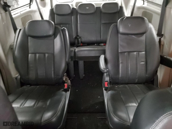 2010 Chrysler Town & Country Touring Plus with VIN 2A4RR8D15AR321628, listed as a Copart auction lot 52256995 with 226,763 mi miles and Clean Title. Bid and sale history available at carsss.com. Image 10.