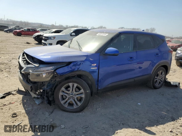 2021 Kia Seltos LX with VIN KNDEPCAA0M7094016, listed as a Copart auction lot 48897645 with 31,332 mi miles and Salvage Title. Bid and sale history available at carsss.com. Image 1.