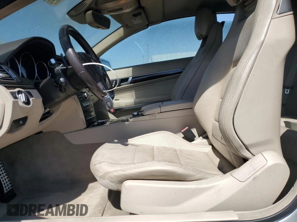 2014 Mercedes-Benz E 350 with VIN WDDKK5KF3EF244172, listed as a Copart auction lot 49209715 with 61,163 mi miles and Salvage Title. Bid and sale history available at DreamBid. Image 7.