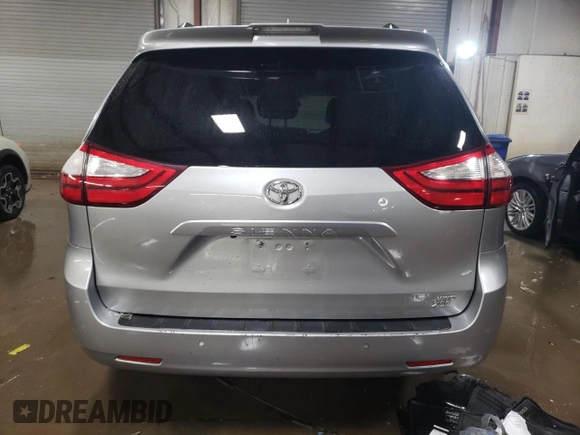 2018 Toyota Sienna XLE z VIN 5TDDZ3DC1JS197031, wystawiony jako Copart lot #44201715 z przebiegiem 180 475 mil mil oraz Szkoda całkowita • Salvage title. Historia ofert i sprzedaży dostępna na DreamBid. Obrazek 6.