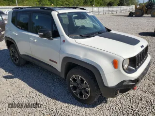 2023 Jeep Renegade Trailhawk z VIN ZACNJDC11PPP11965, wystawiony jako Copart lot #53273365 z przebiegiem 31 205 mil mil oraz Szkoda całkowita • Salvage title. Historia ofert i sprzedaży dostępna na DreamBid. Obrazek 4.