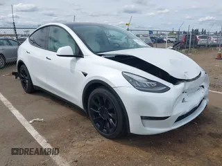 2022 Tesla Model Y Long Range with VIN 7SAYGDEE2NF403354, listed as a IAAI auction lot 41986216 with 53,177 mi miles and . Bid and sale history available at DreamBid. Image 1.
