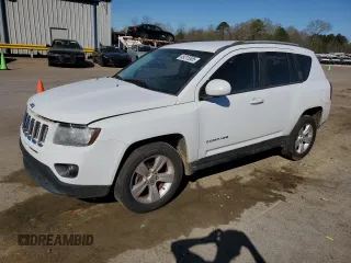 2015 Jeep Compass Latitude with VIN 1C4NJCEB2FD401761, listed as a Copart auction lot 49215505 with 154,896 mi miles and Salvage Title. Bid and sale history available at carsss.com. Image 1.