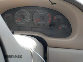 2002 Ford Mustang GT Deluxe z VIN 1FAFP42X12F191957, wystawiony jako IAAI lot #42021857 z przebiegiem Nie podano mil oraz . Historia ofert i sprzedaży dostępna na DreamBid. Obrazek 7.