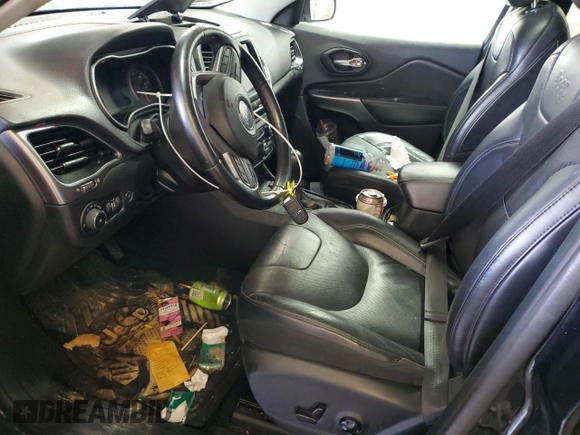 2021 Jeep Cherokee Latitude Lux z VIN 1C4PJMMX2MD108922, wystawiony jako Copart lot #62898095 z przebiegiem Nie podano mil oraz Szkoda całkowita • Salvage title. Historia ofert i sprzedaży dostępna na DreamBid. Obrazek 7.