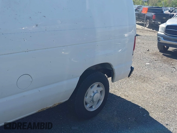 2008 Ford Econoline Cargo Commercial with VIN 1FTNE14W58DB12602, listed as a IAAI auction lot 42132156 with 201,448 mi miles. Bid and sale history available at carsss.com. Image 6.