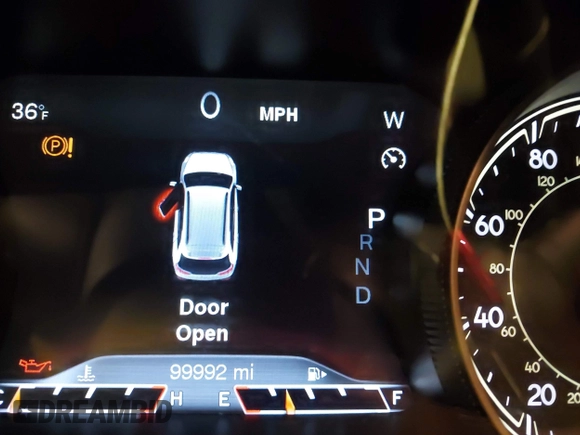 2018 Jeep Cherokee Limited with VIN 1C4PJMDX7JD535623, listed as a IAAI auction lot 41824338 with 99,992 mi miles. Bid and sale history available at carsss.com. Image 16.
