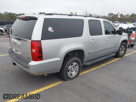 2010 Chevrolet Suburban Commercial with VIN 1GNUKHE30AR186320, listed as a IAAI auction lot 41544991 with 216,037 mi miles and . Bid and sale history available at DreamBid. Image 4.