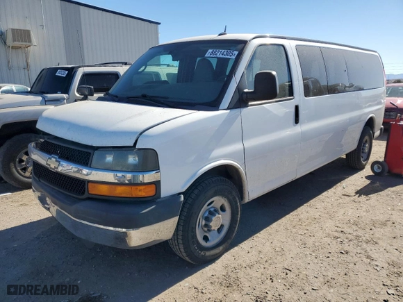 2013 Chevrolet Express Passenger 1LT with VIN 1GAZG1FA0D1152121, listed as a Copart auction lot 88214305 with 61,070 mi miles and Salvage Title. Bid and sale history available at carsss.com. Image 1.