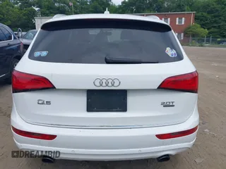 2015 Audi Q5 Premium Plus with VIN WA1LFAFP0FA139001, listed as a IAAI auction lot 42610811 with 109,613 mi miles and . Bid and sale history available at DreamBid. Image 8.