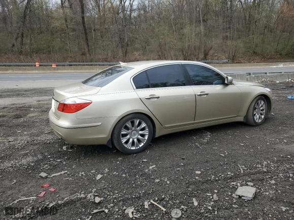 2009 Hyundai Genesis with VIN KMHGC46EX9U033508, listed as a Copart auction lot 51749555 with 104,059 mi miles and Salvage Title. Bid and sale history available at carsss.com. Image 3.