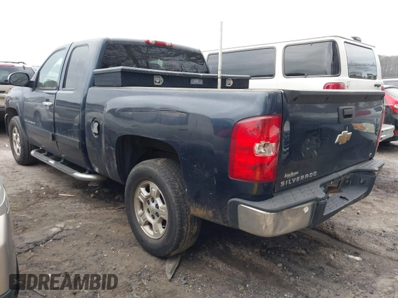 2007 Chevrolet Silverado 1500 LT w/1LT with VIN 2GCEC19J471570418, listed as a IAAI auction lot 41511134 with 219,552 mi miles. Bid and sale history available at carsss.com. Image 3.