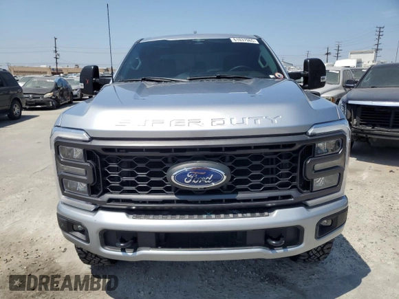 2023 Ford F-350 XL с VIN 1FT8X3BT6PEE10838, выставлен на аукционе Copart как лот 61037065 с пробегом 12 372 миль миль и Списание • Salvage title. История ставок и продаж доступна на DreamBid. Изображение 5.