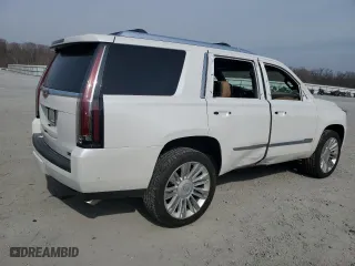 2018 Cadillac Escalade Platinum with VIN 1GYS4DKJ5JR308637, listed as a Copart auction lot 48912645 with 34,637 mi miles and Salvage Title. Bid and sale history available at carsss.com. Image 3.