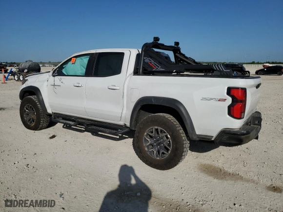 2024 Chevrolet Colorado 4WD ZR2 with VIN 1GCPTFEKXR1111908, listed as a Copart auction lot 52836865 with 25,106 mi miles and Salvage Title. Bid and sale history available at carsss.com. Image 2.