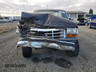 1994 Ford F-250 with VIN 2FTHF26G8RCA67016, listed as a Copart auction lot 71640344 with 146,118 mi miles and Salvage Title. Bid and sale history available at carsss.com. Image 5.