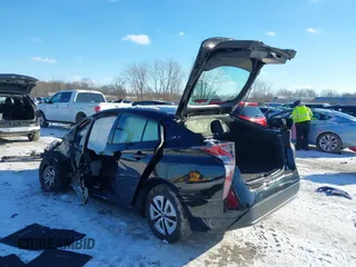 2016 Toyota Prius Four z VIN JTDKARFU3G3525194, wystawiony jako IAAI lot #41231789 z przebiegiem 72 654 mil mil oraz . Historia ofert i sprzedaży dostępna na DreamBid. Obrazek 3.