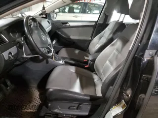 2013 Volkswagen Jetta Hybrid SE с VIN 3VW637AJ3DM220556, выставлен на аукционе Copart как лот 51519865 с пробегом 85 247 миль миль и Чистый • Clean title. История ставок и продаж доступна на DreamBid. Изображение 7.