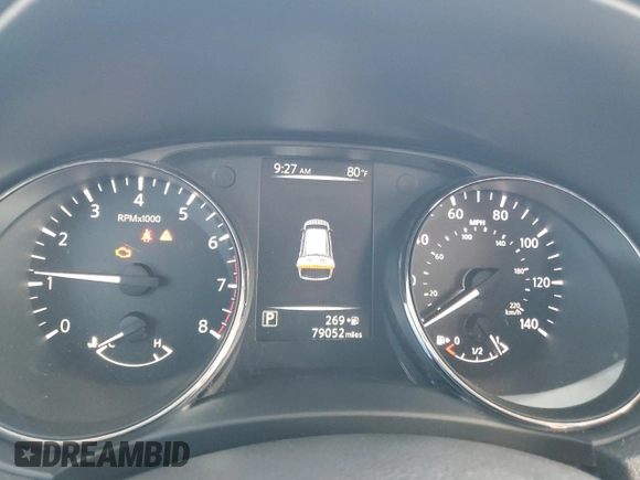 2017 Nissan Rogue S z VIN 5N1AT2MT1HC818371, wystawiony jako Copart lot #45397575 z przebiegiem 79 052 mil mil oraz Nie do naprawy • Non repairable. Historia ofert i sprzedaży dostępna na DreamBid. Obrazek 9.