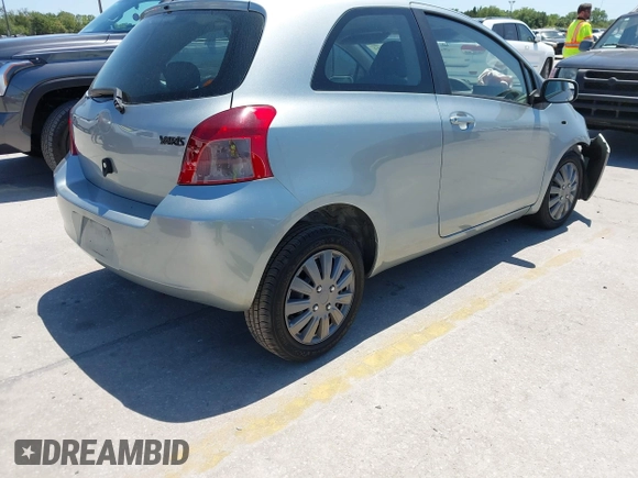 2007 Toyota Yaris with VIN JTDJT923075057996, listed as a IAAI auction lot 42062712 with 190,423 mi miles. Bid and sale history available at carsss.com. Image 4.