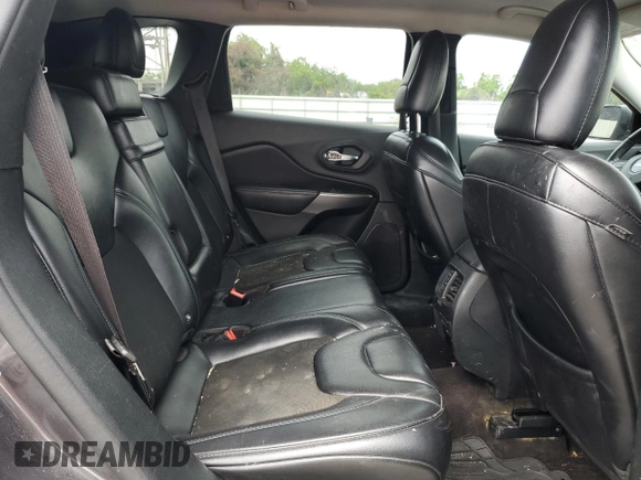 2019 Jeep Cherokee Latitude Plus с VIN 1C4PJLLB9KD186823, выставлен на аукционе Copart как лот 56421145 с пробегом 175 542 миль миль и Списание • Salvage title. История ставок и продаж доступна на DreamBid. Изображение 10.